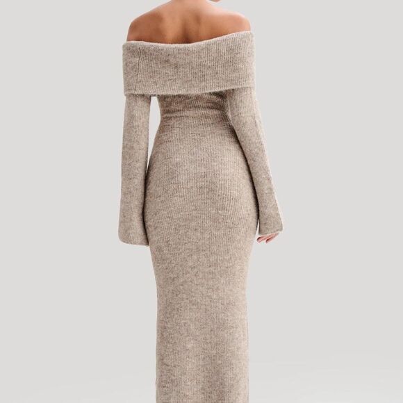 ✨Blithe LA Maxi Dress Sweater Beige Sz Small Dress✨ - Picture 5 of 12